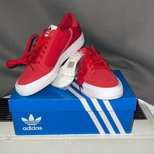Brand new Adidas continental Vulc